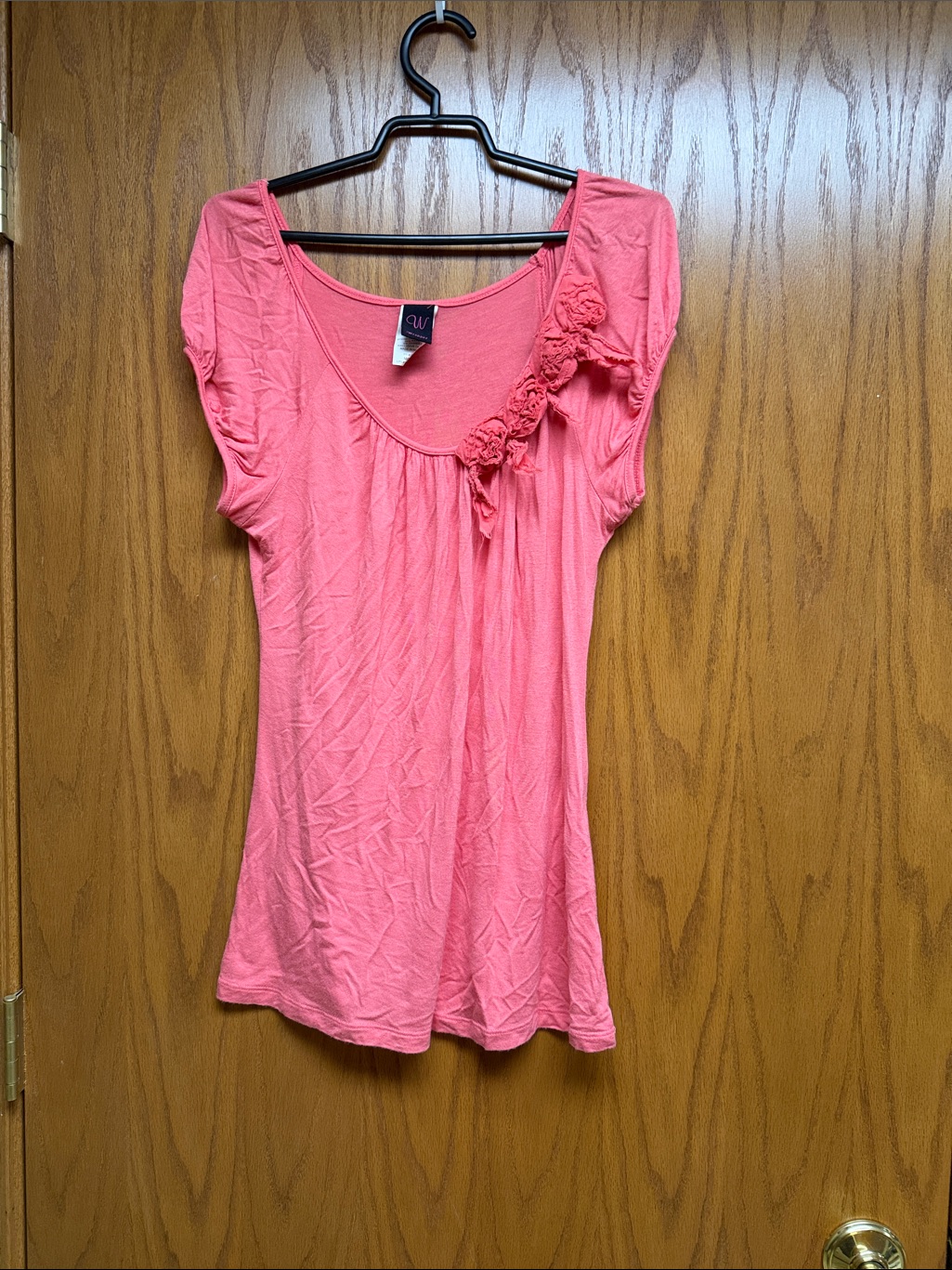 Wrapper Coral Scoop-Neck Floral-Accent Camisole